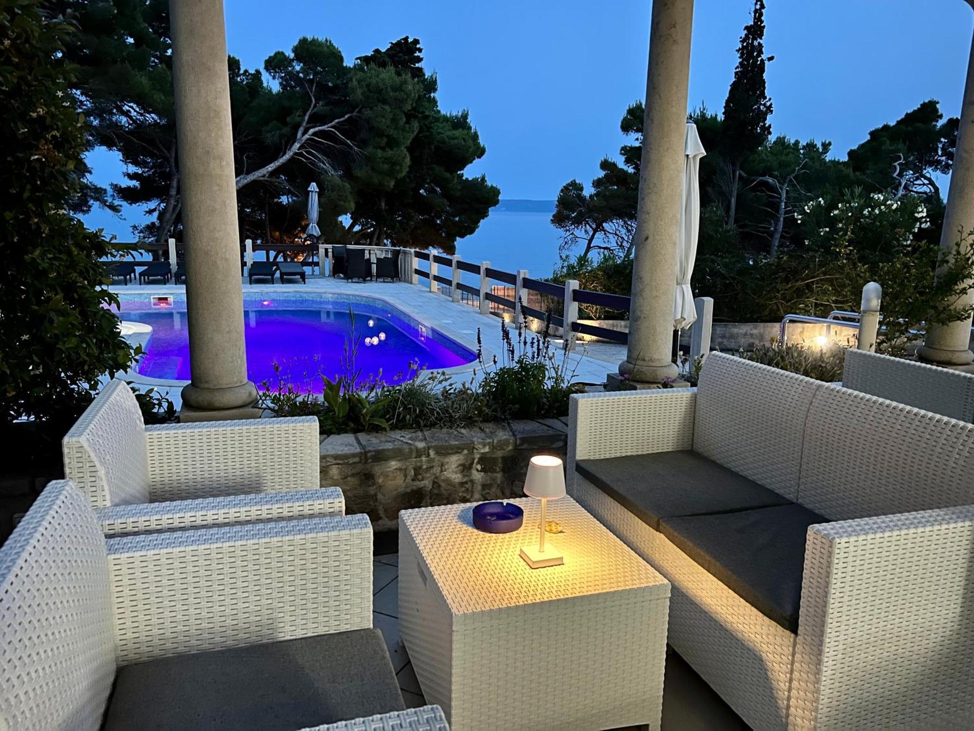Vila Vera Seafront Apartments Sumartin Ngoại thất bức ảnh