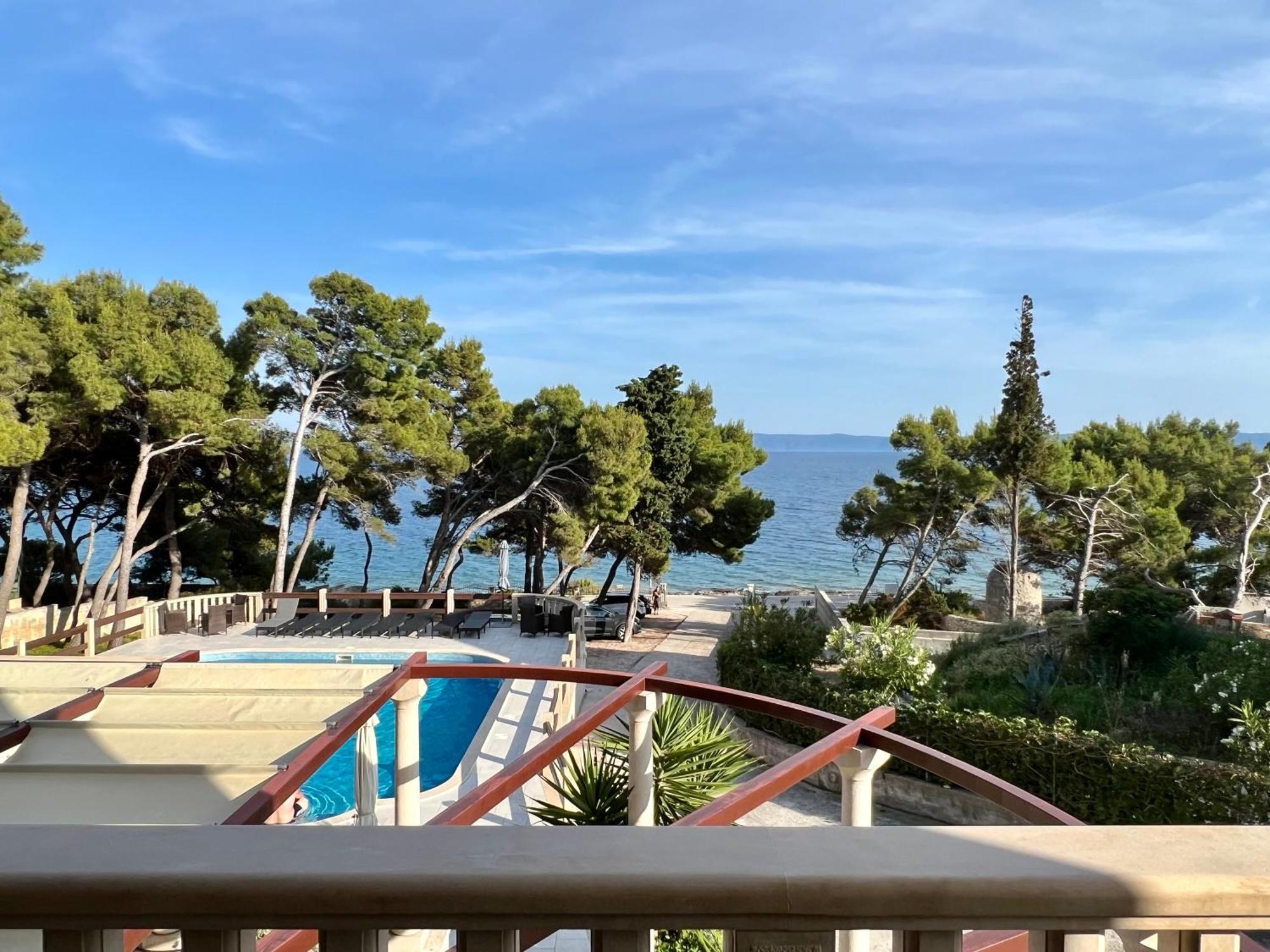 Vila Vera Seafront Apartments Sumartin Ngoại thất bức ảnh