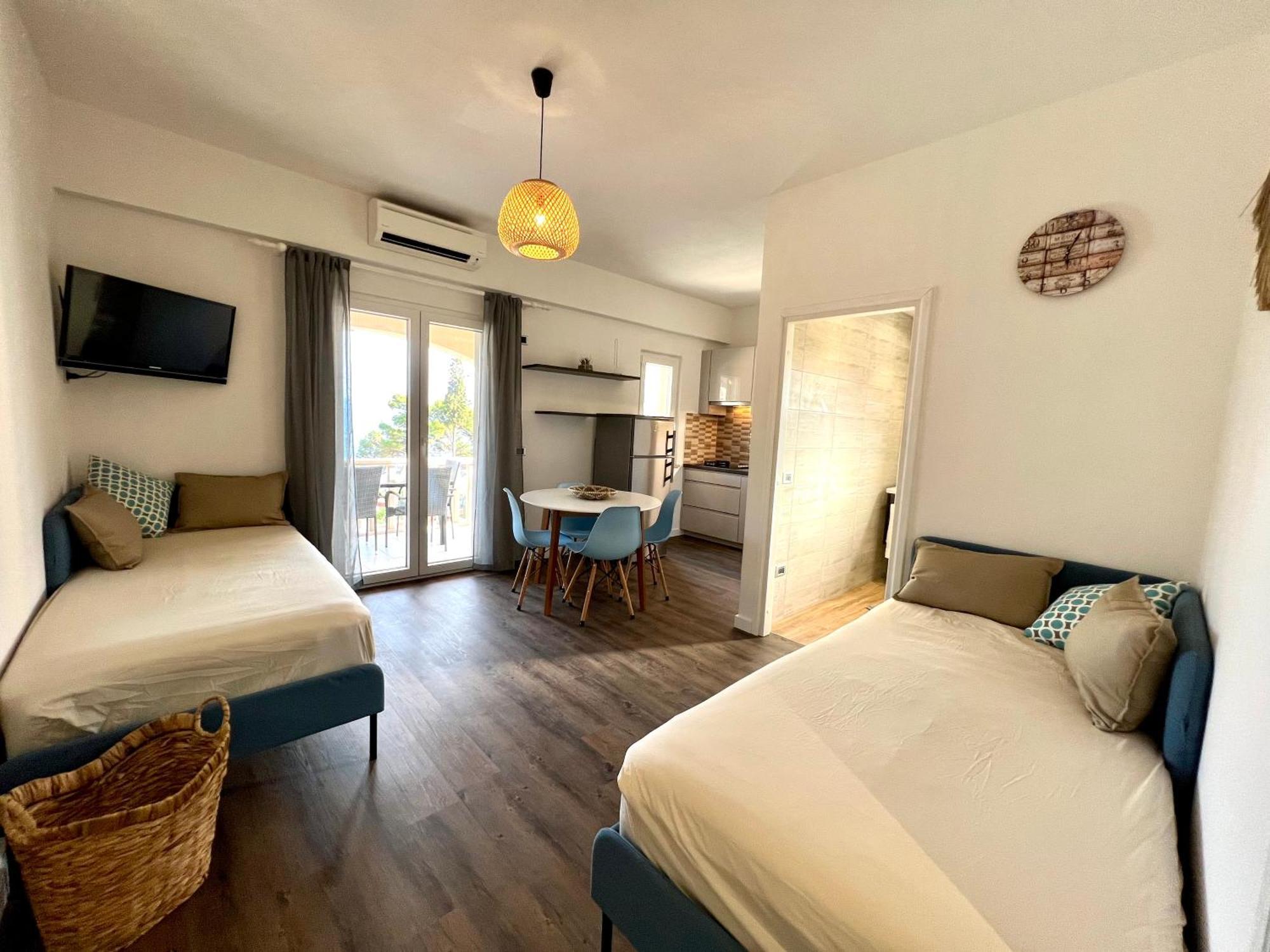Vila Vera Seafront Apartments Sumartin Ngoại thất bức ảnh