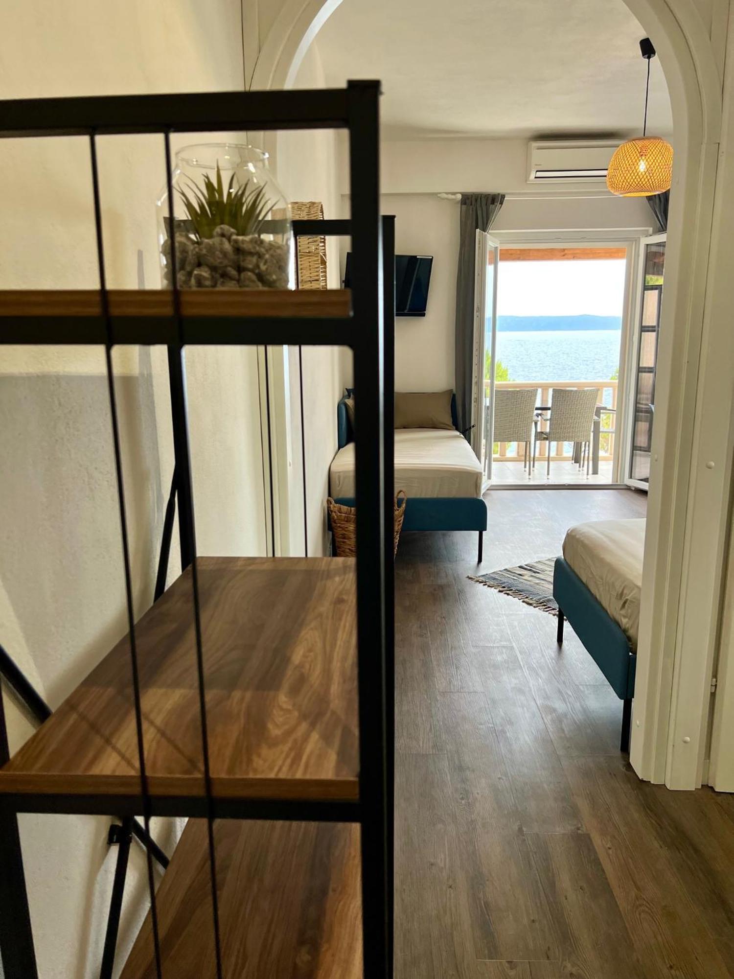 Vila Vera Seafront Apartments Sumartin Ngoại thất bức ảnh